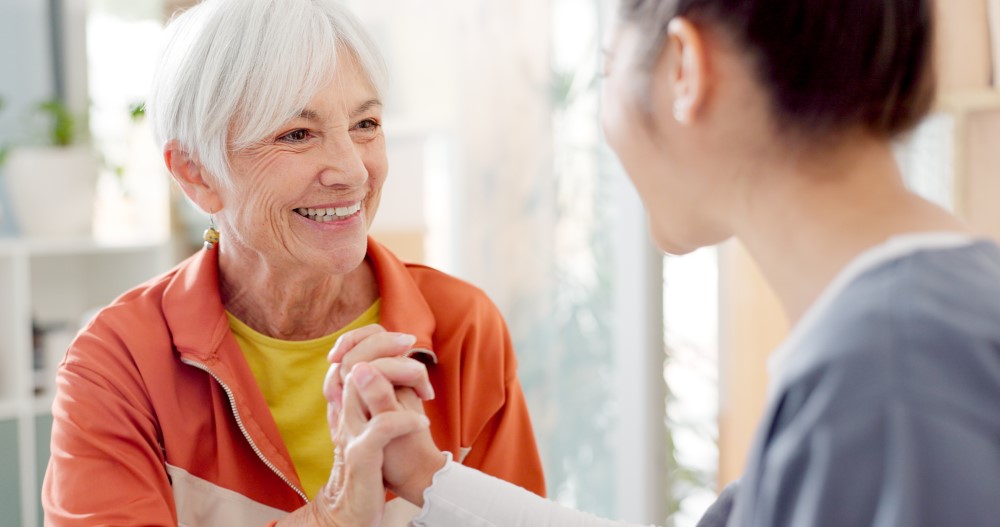 in-home-health-care-support-kennewick woman receiving care at home
